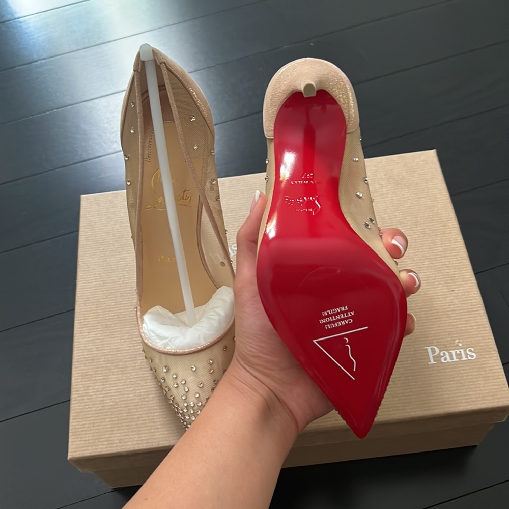 Brand new Folliest Strass,size 37. Comes with box, dust bag,recipe if requested. - Picture 3 of 5
